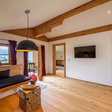 Biohof Jorgenbauer - Almzeit Appartement Schliersee