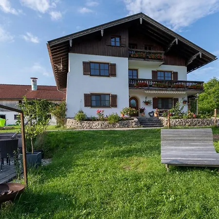 Appartement Biohof Jorgenbauer - Almzeit Schliersee